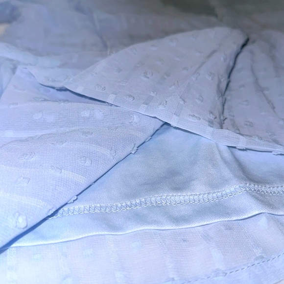 🔅‼️Sky blue Swiss knot Blouse size Medium - Picture 5 of 5